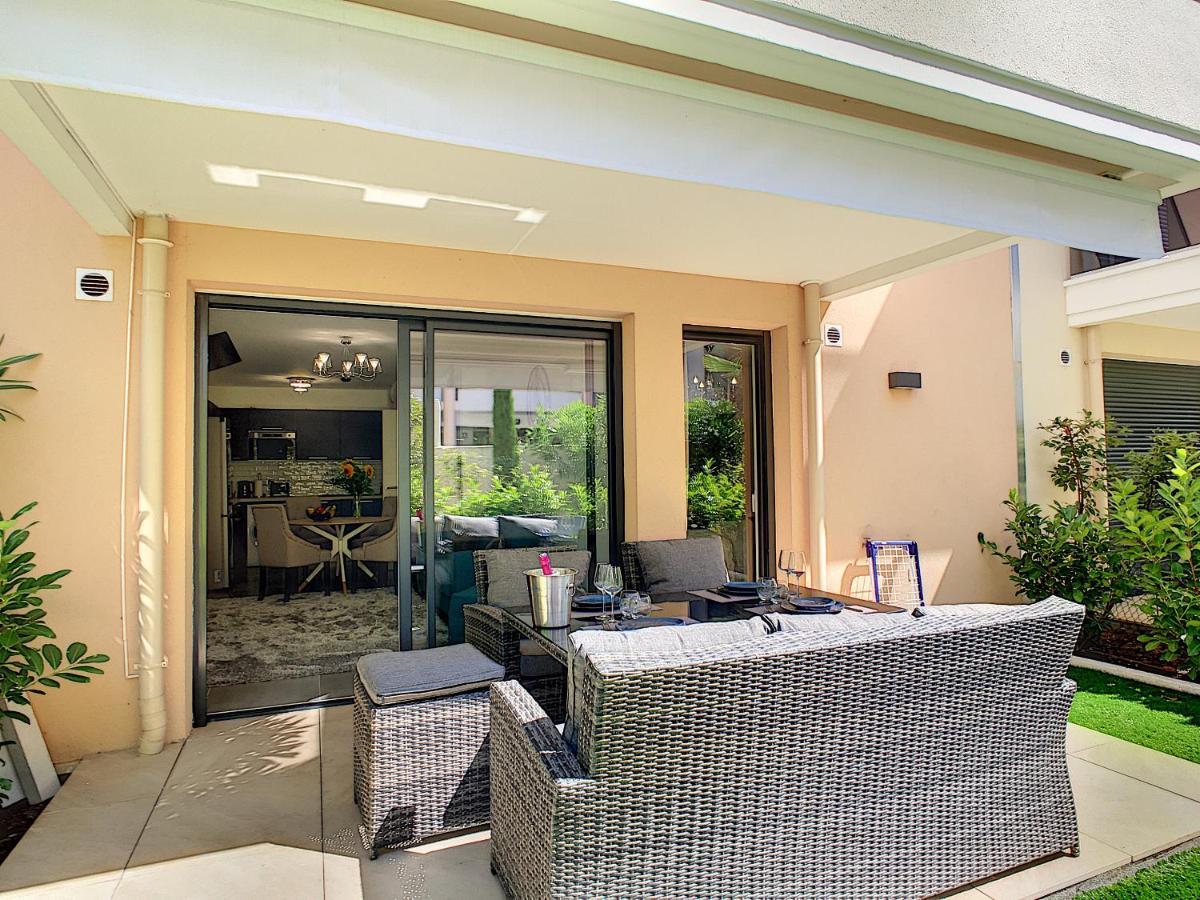 Appartement Palm With A Pool In The *